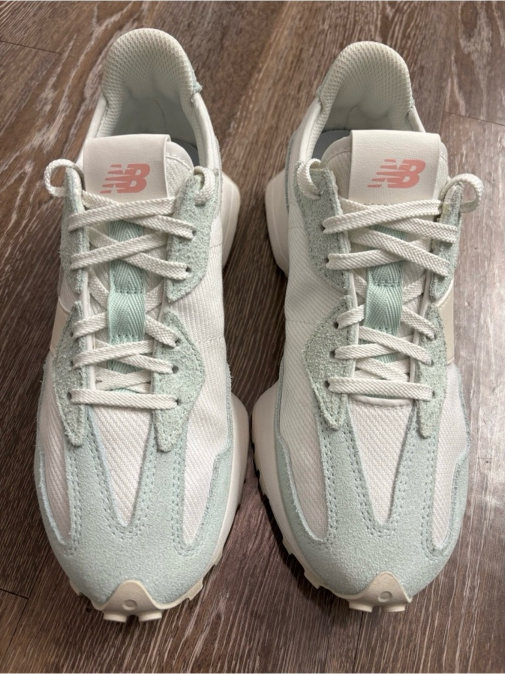 New Balance 327  - Cream and Mint